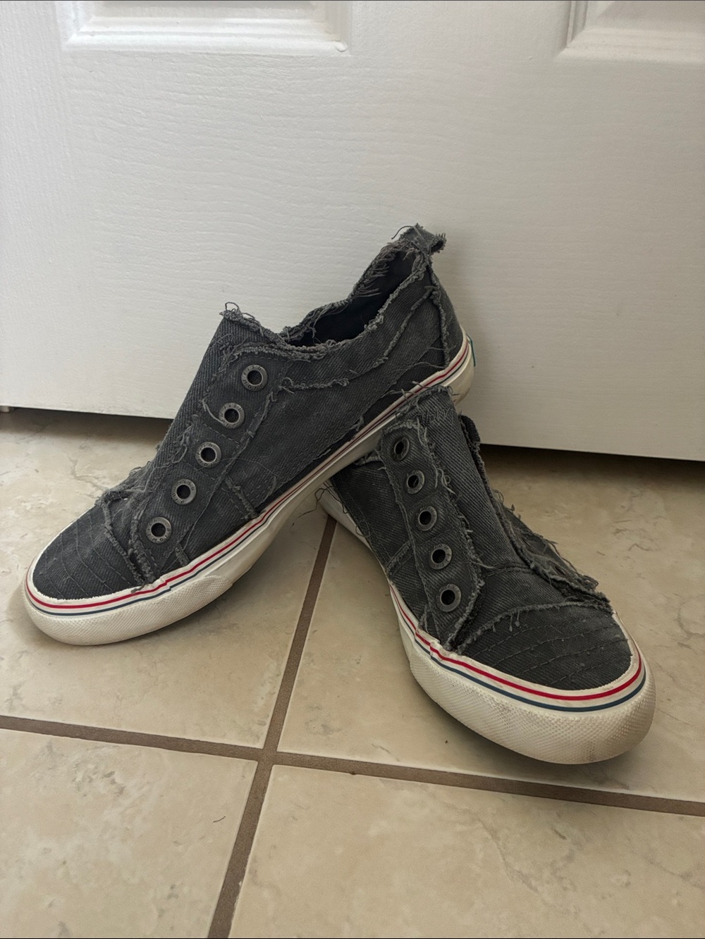 Blowfish Distressed Gray Canvas Slip-On Sneakers with White Sole and Red Stripe